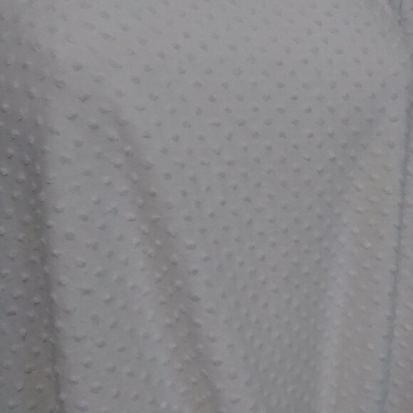 W5 White Swiss Dot Top Twist Front 3/4 Sleeve Size Large - Picture 4 of 10